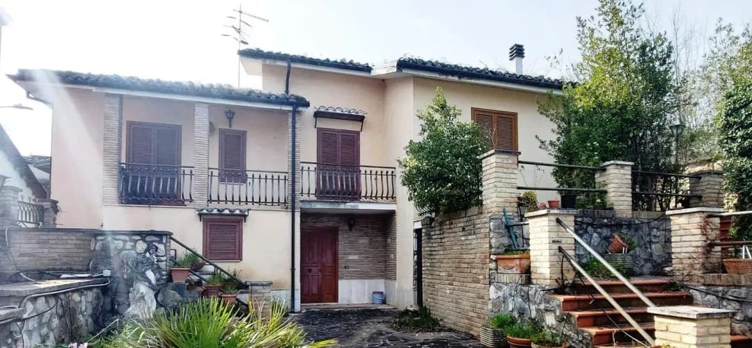 Casa indipendente in vendita in Case Di Renzo s.n.c